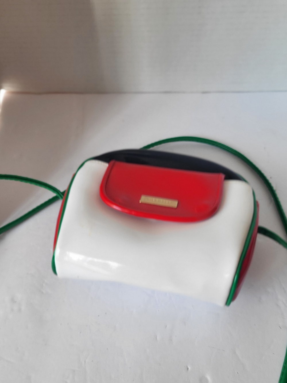 Liz Claiborne White, Red, Blue & Green Crossbody Bag - Picture 6 of 11